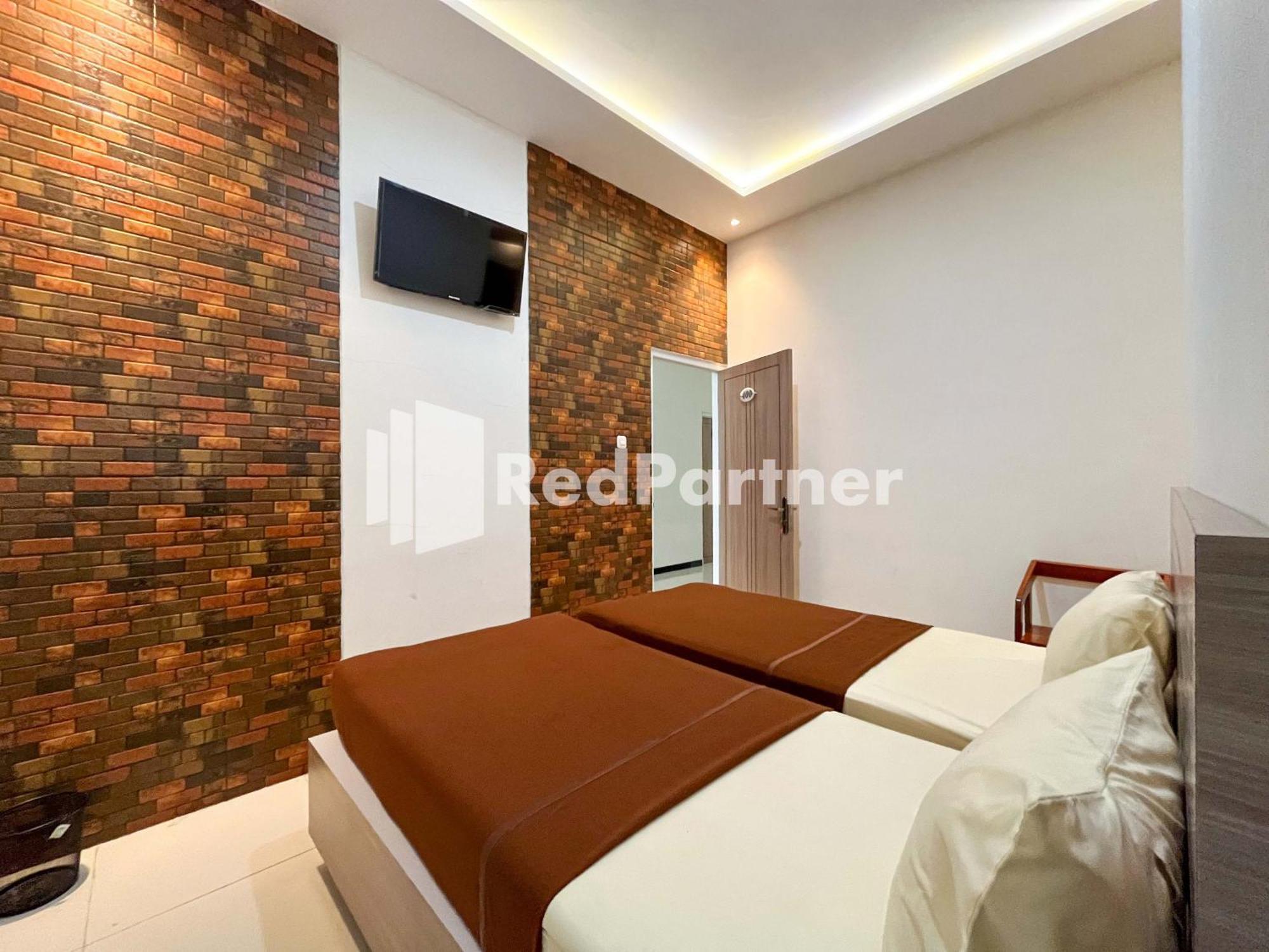 Griya Borobudur Malang Syariah Redpartner Blimbing  Exterior photo